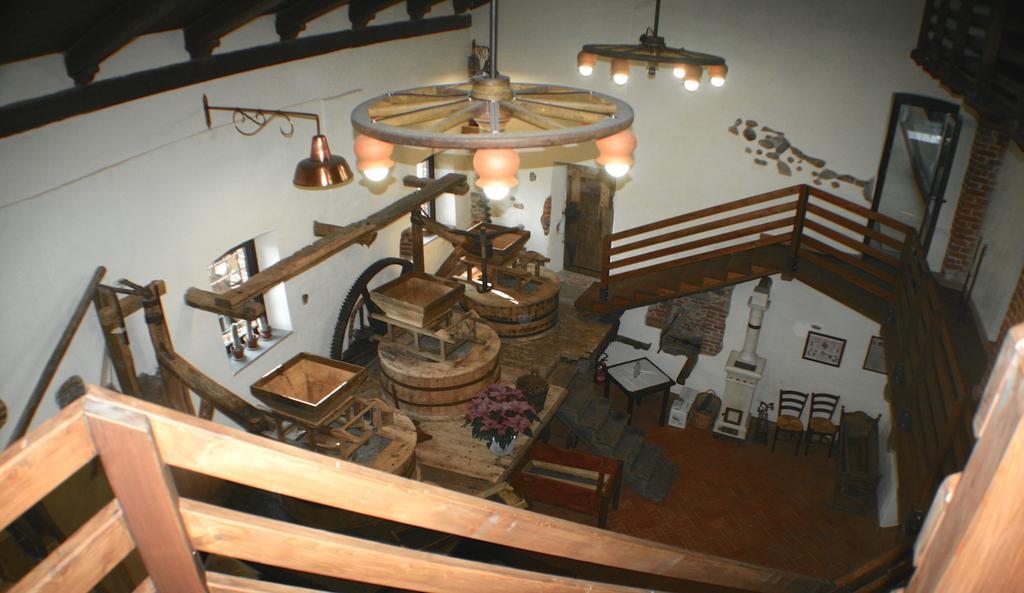 Hostal Il Vecchio Mulino Di Bairo Exterior foto
