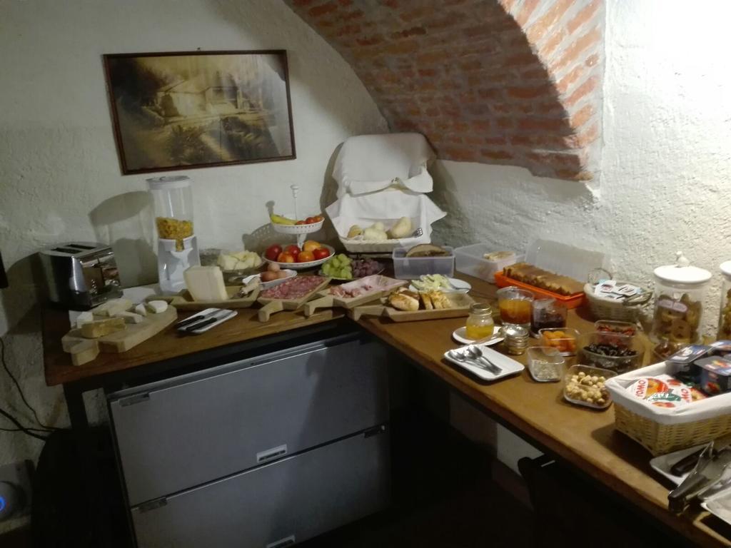 Hostal Il Vecchio Mulino Di Bairo Exterior foto