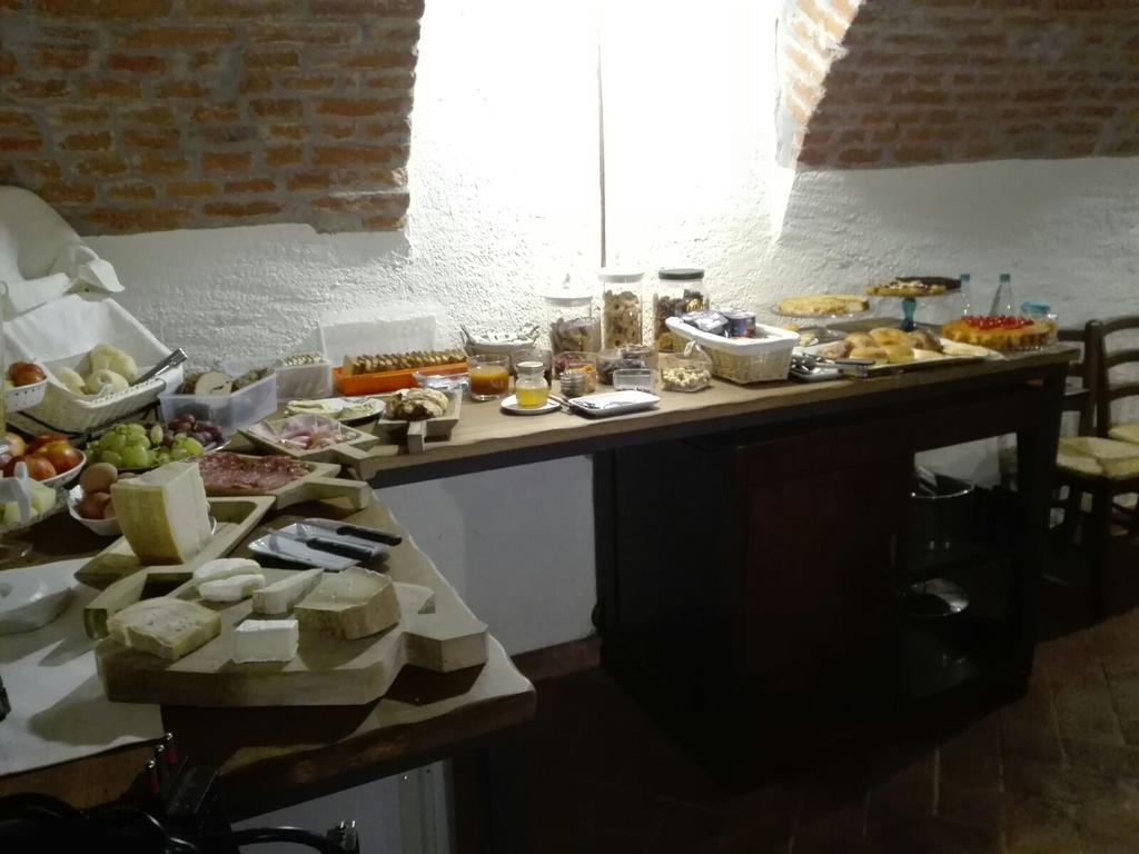 Hostal Il Vecchio Mulino Di Bairo Exterior foto